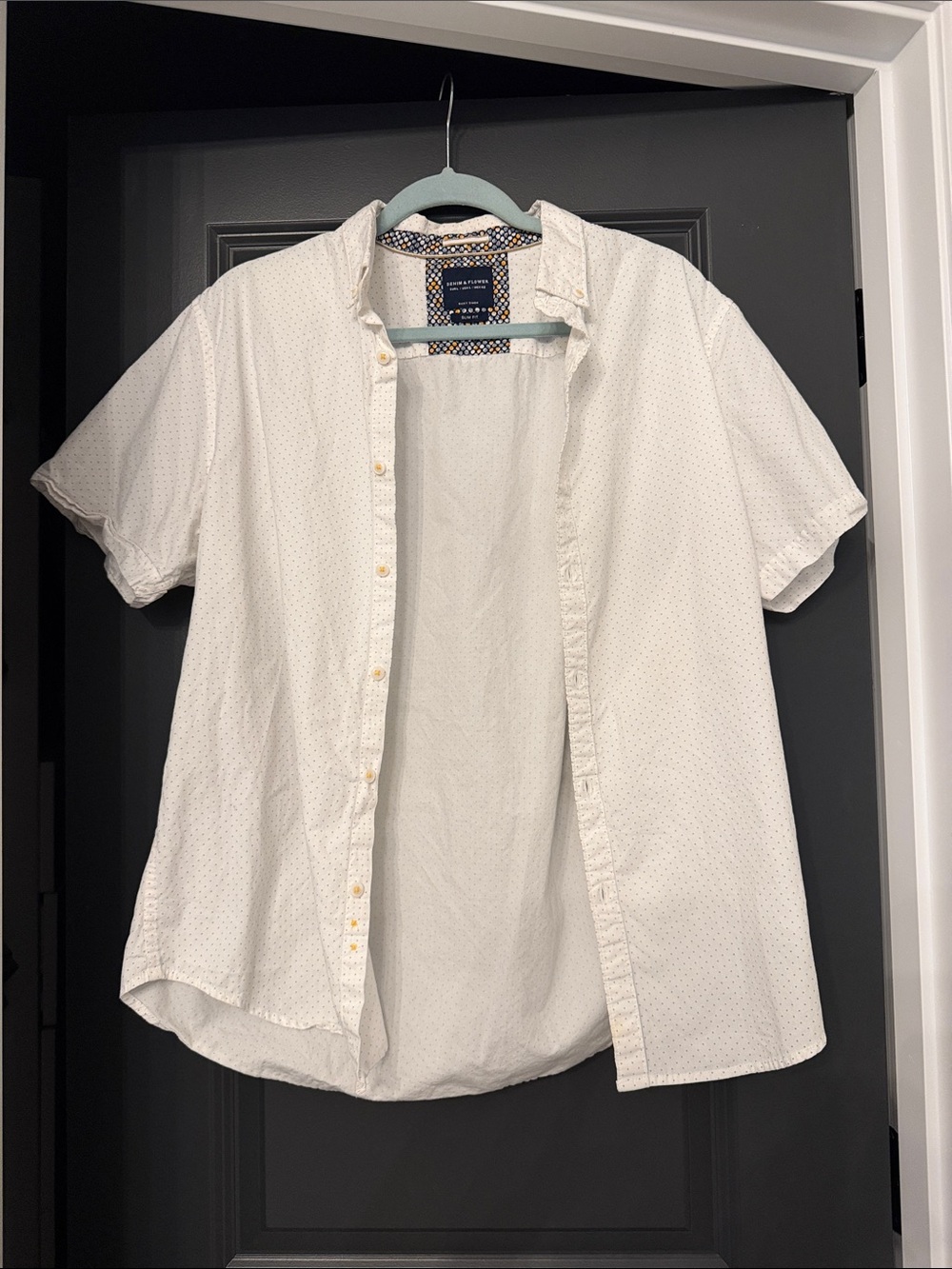 Denim & Flower White Short-Sleeve Button-Down with Micro Dot Texture